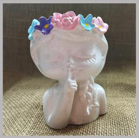 Подставка для мелочей грация Молчание с цветным венком сувениры Лель