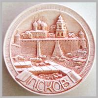 Тарелка Псков "Вид на кремль" сувениры Тарелки